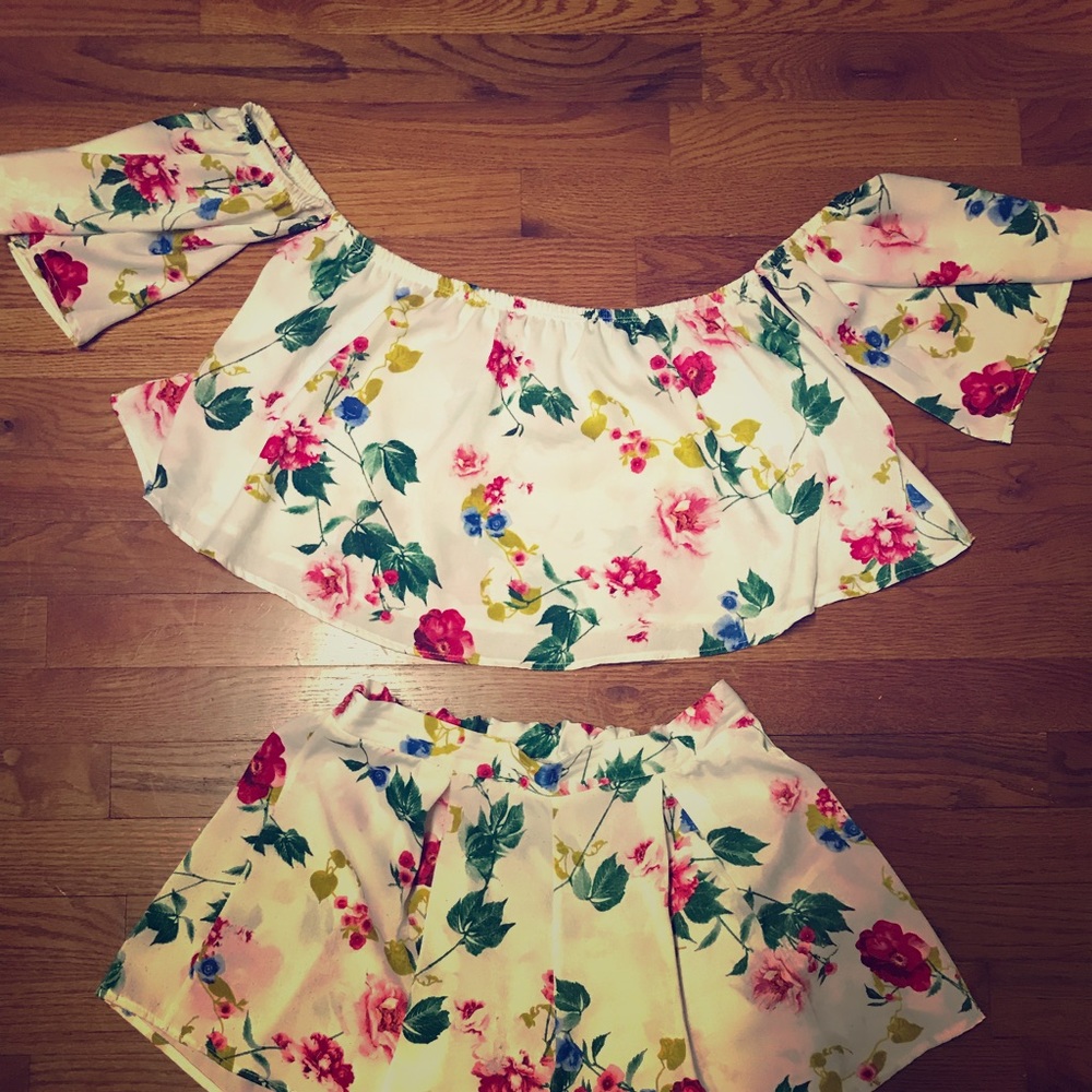 2 piece floral outfit
